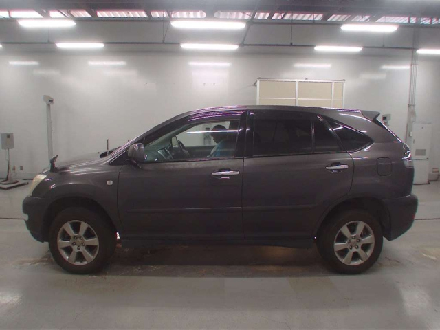 TOYOTA HARRIER 2011