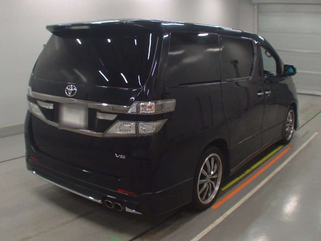 TOYOTA VELLFIRE 2013
