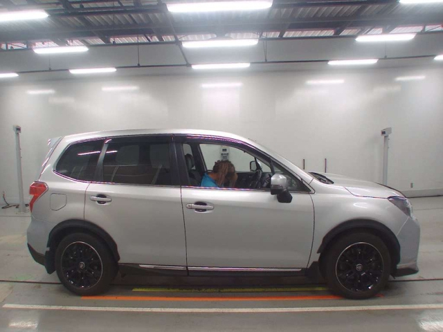 SUBARU FORESTER 2012