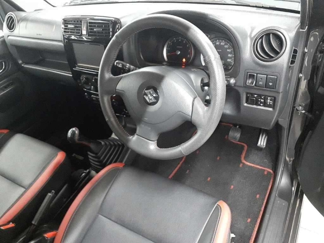 SUZUKI JIMNY SIERRA 2014