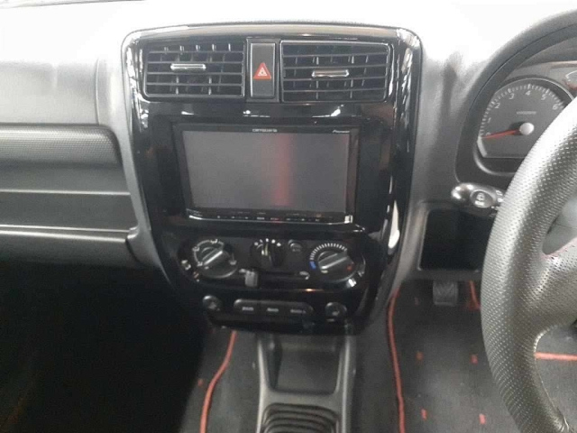 SUZUKI JIMNY SIERRA 2014