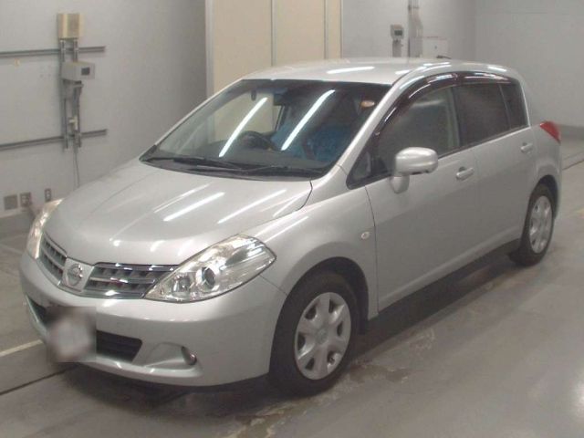 NISSAN TIIDA 2008