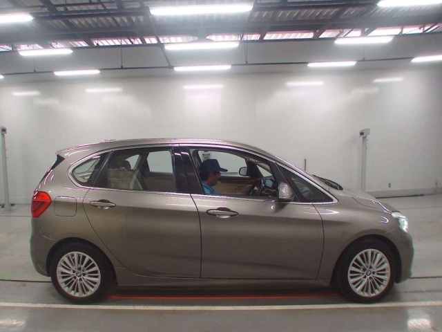 BMW 2 SERIES 2014