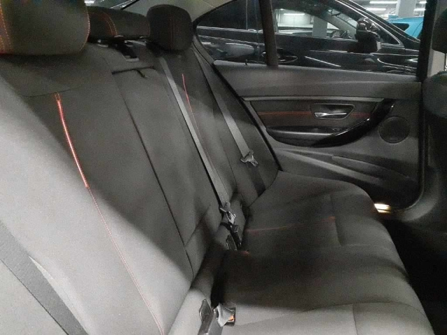 BMW 3 SERIES 2012