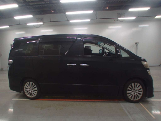 TOYOTA VELLFIRE 2008