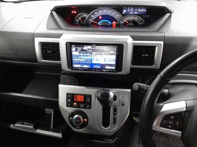 DAIHATSU WAKE 2015