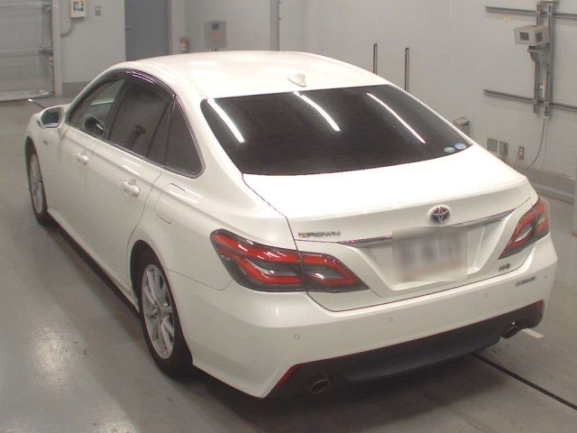 TOYOTA CROWN 2019