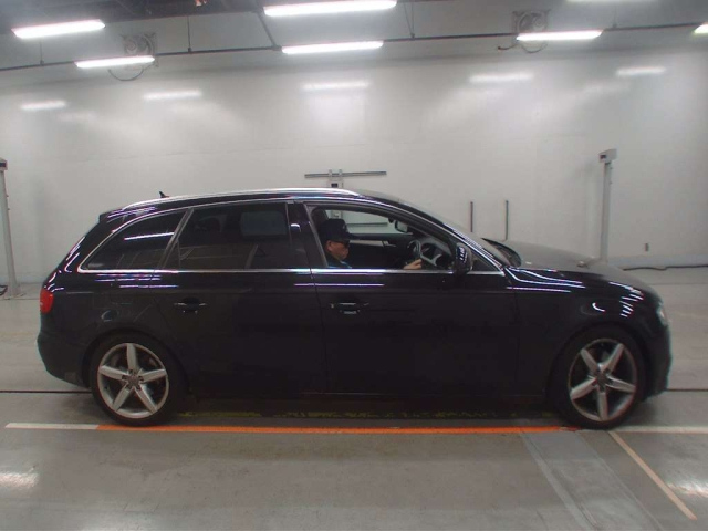 AUDI A4 2008