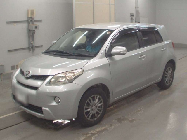 TOYOTA IST 2009