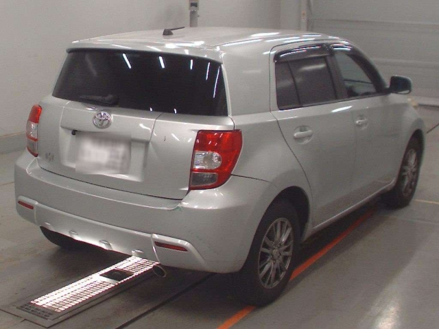 TOYOTA IST 2009