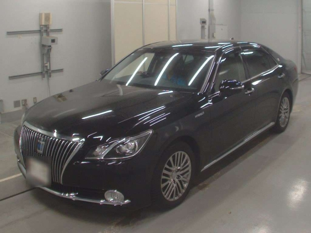 TOYOTA CROWN 2017
