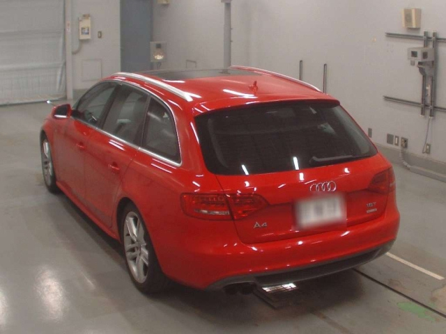 AUDI A4 2010