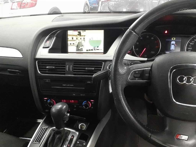 AUDI A4 2010