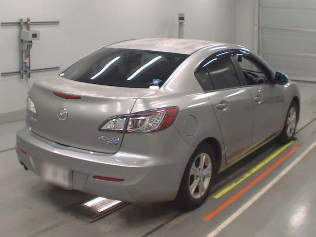 MAZDA AXELA 2011