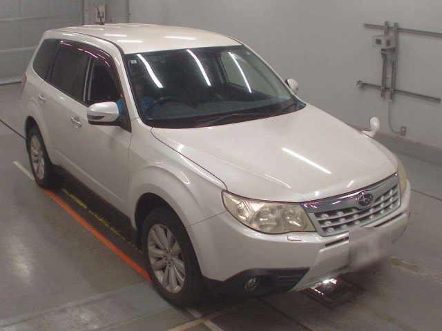 SUBARU FORESTER 2011
