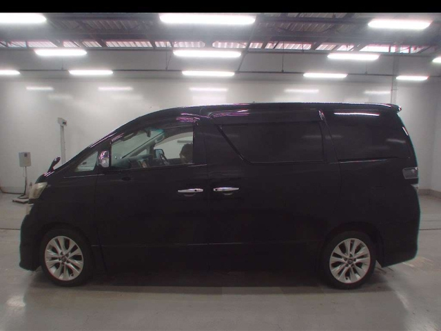 TOYOTA VELLFIRE 2009