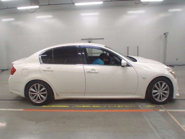 NISSAN SKYLINE 2012