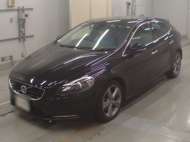 VOLVO V40 2014