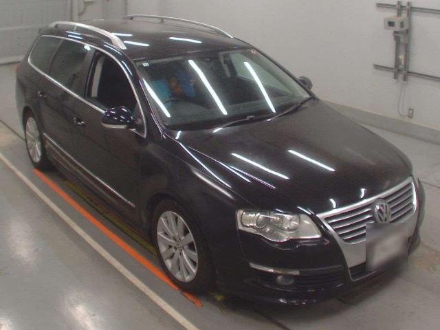 VOLKSWAGEN PASSAT VARIANT 2010