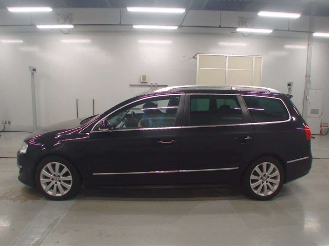 VOLKSWAGEN PASSAT VARIANT 2010