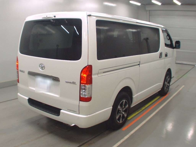 TOYOTA HIACE VAN 2023