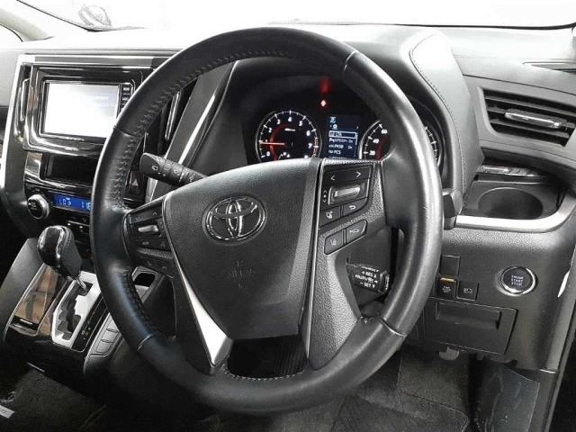 TOYOTA VELLFIRE 2019