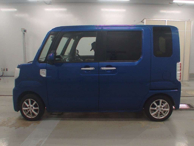 DAIHATSU WAKE 2019