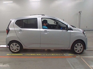 DAIHATSU MIRA E S 2024