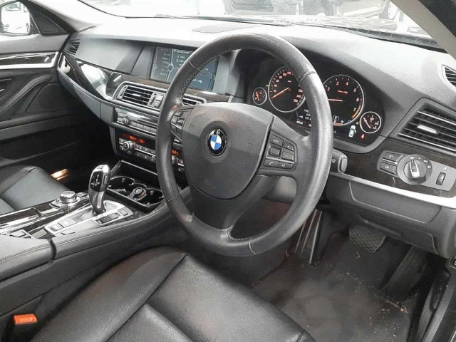 BMW 5 SERIES 2012
