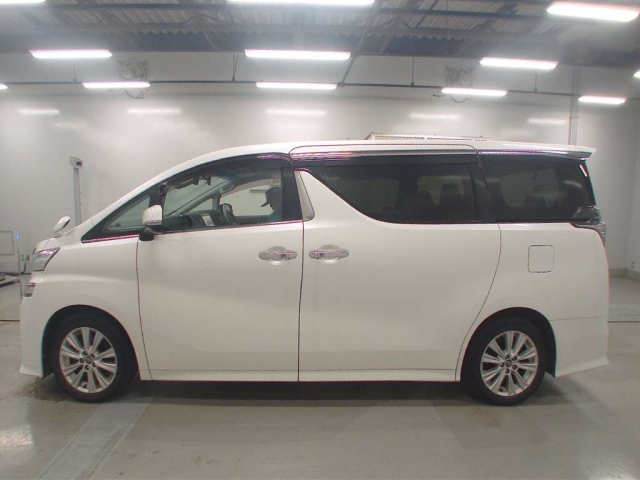 TOYOTA VELLFIRE 2016