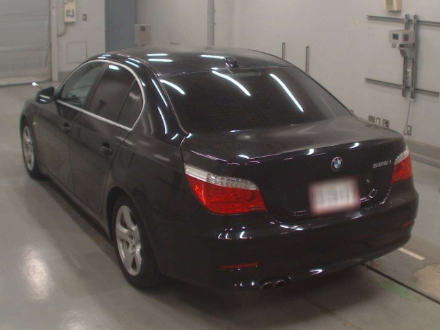BMW 5 SERIES 2010