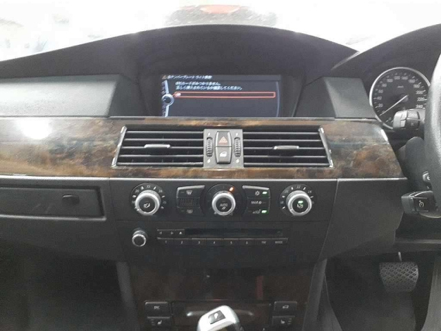 BMW 5 SERIES 2010