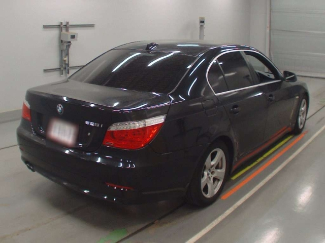 BMW 5 SERIES 2010