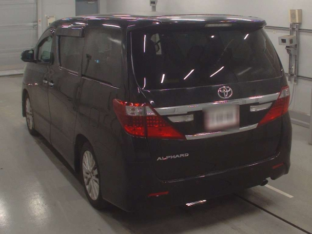 TOYOTA ALPHARD 2011