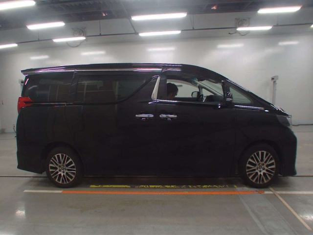 TOYOTA ALPHARD 2017