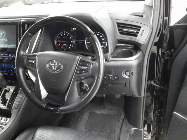 TOYOTA ALPHARD 2017