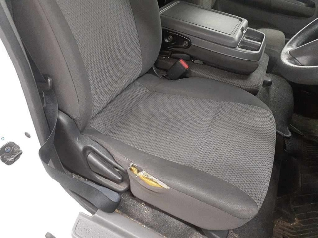 NISSAN CARAVAN VAN 2020