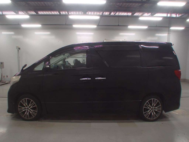 TOYOTA ALPHARD 2011