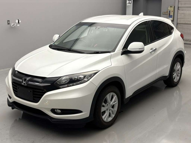 HONDA VEZEL 2015