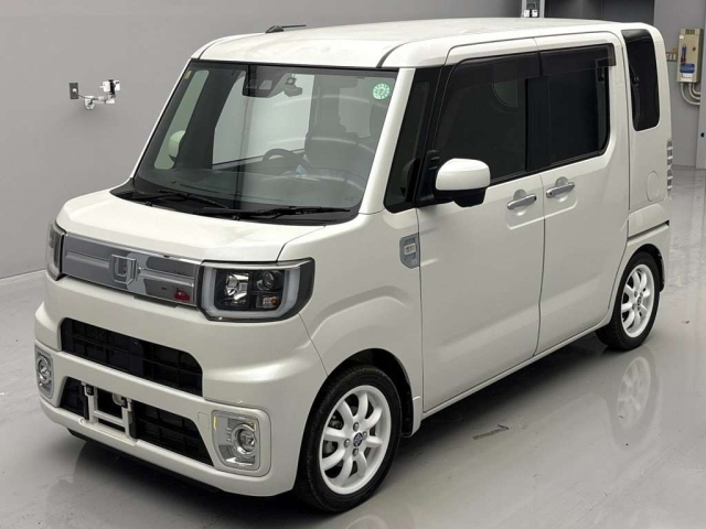DAIHATSU WAKE 2018