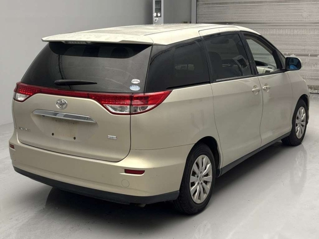 TOYOTA ESTIMA 2010