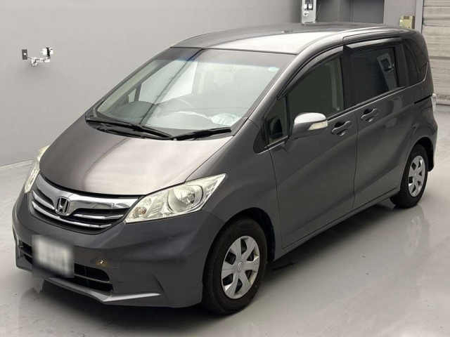 HONDA FREED 2013