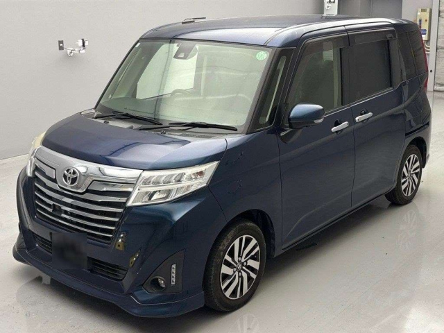 TOYOTA ROOMY 2017