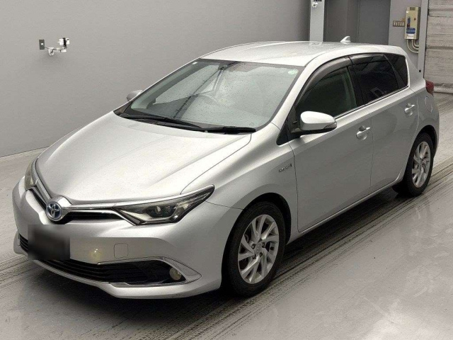 TOYOTA AURIS 2016