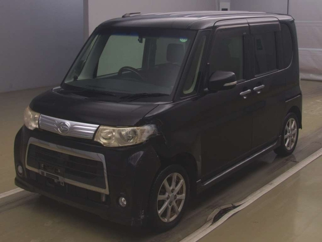 DAIHATSU TANTO 2013