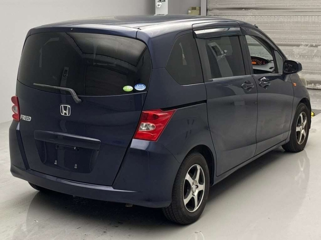HONDA FREED 2010