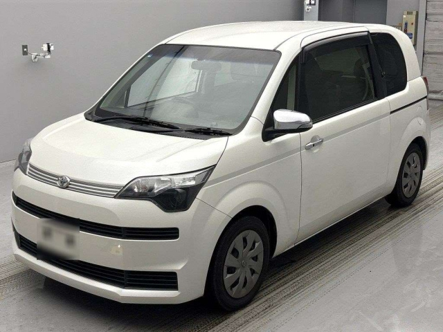 TOYOTA SPADE 2014