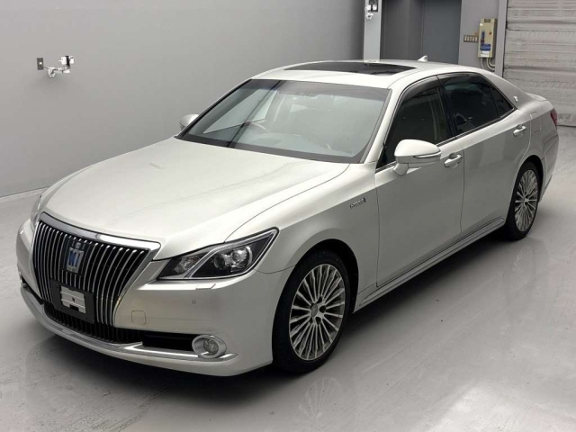 TOYOTA CROWN 2016