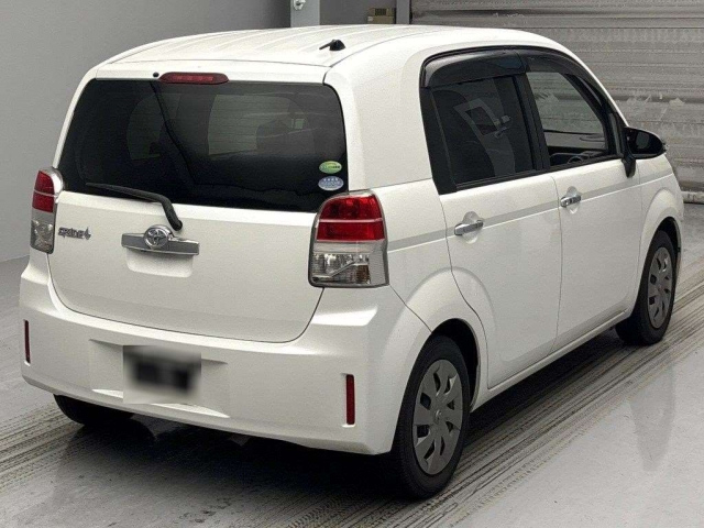 TOYOTA SPADE 2014