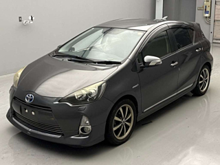 TOYOTA AQUA 2012
